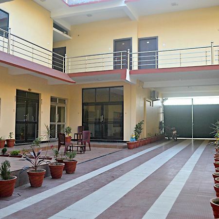 Hotel Bhammars Balangir 외부 사진