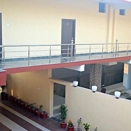 Hotel Bhammars Balangir 외부 사진