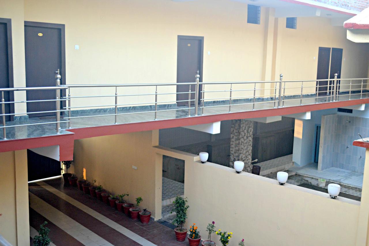 Hotel Bhammars Balangir 외부 사진
