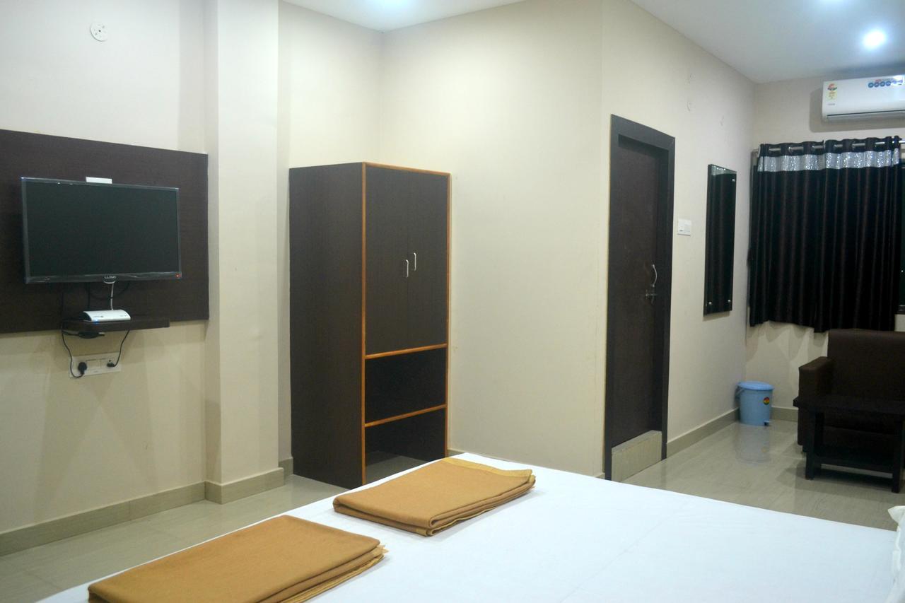 Hotel Bhammars Balangir 객실 사진