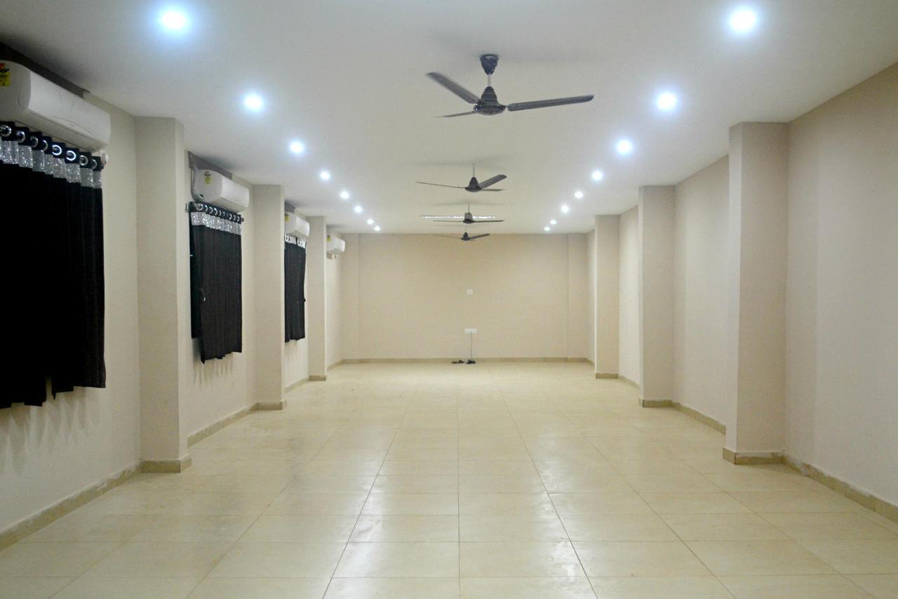 Hotel Bhammars Balangir 외부 사진