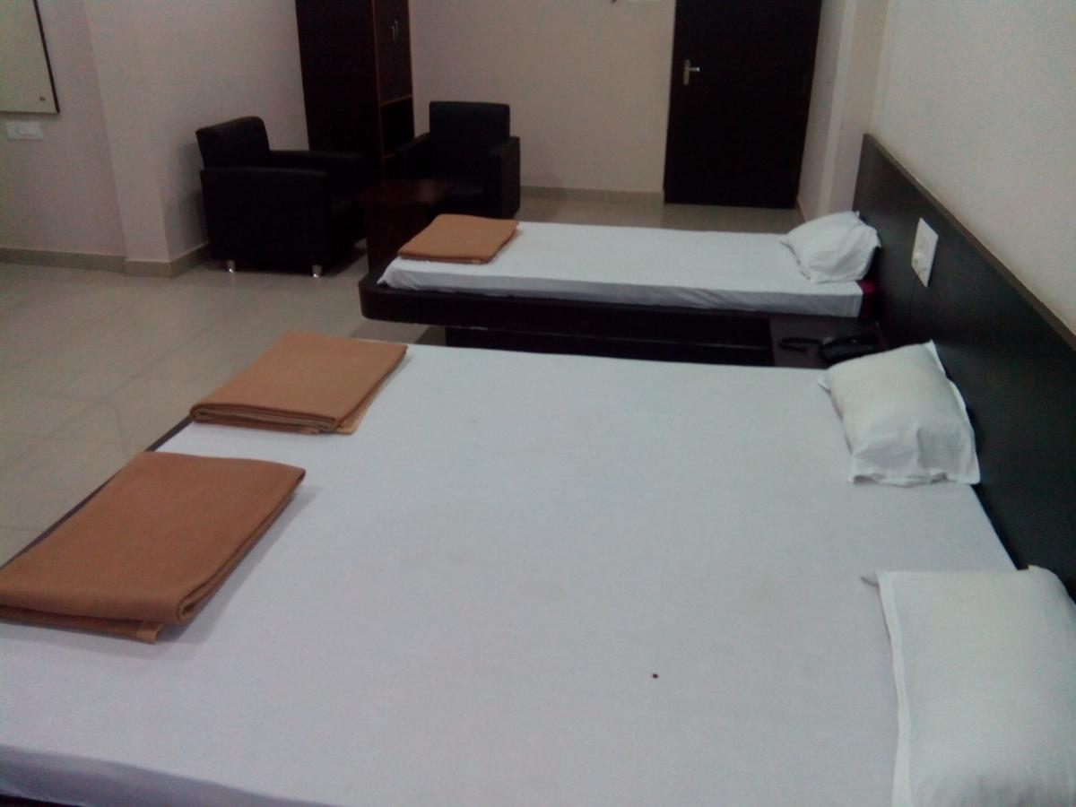 Hotel Bhammars Balangir 외부 사진