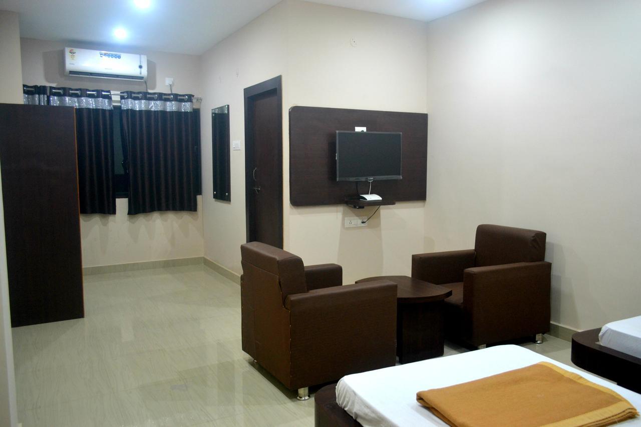 Hotel Bhammars Balangir 객실 사진