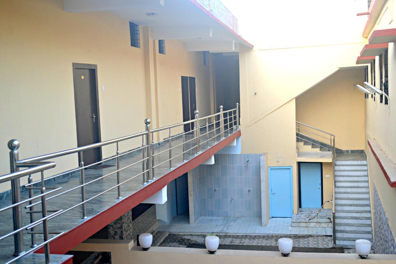 Hotel Bhammars Balangir 외부 사진